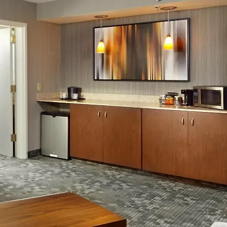 Courtyard By Marriott State College Hotel Exterior photo