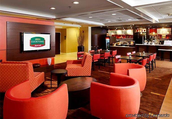 Courtyard By Marriott Hotel 3*