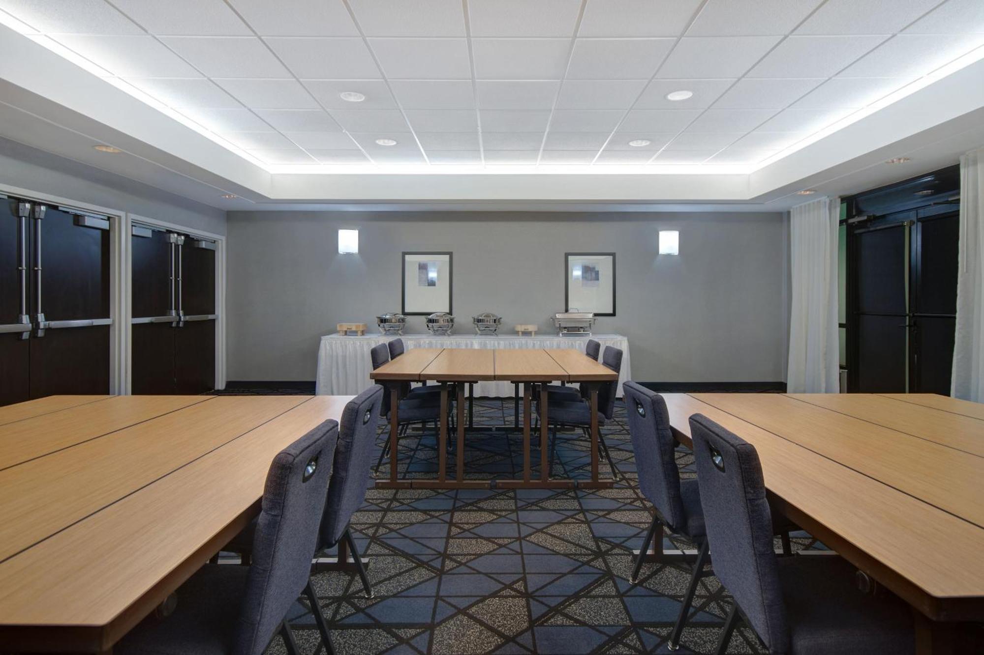 Hotel Courtyard By Marriott 3*