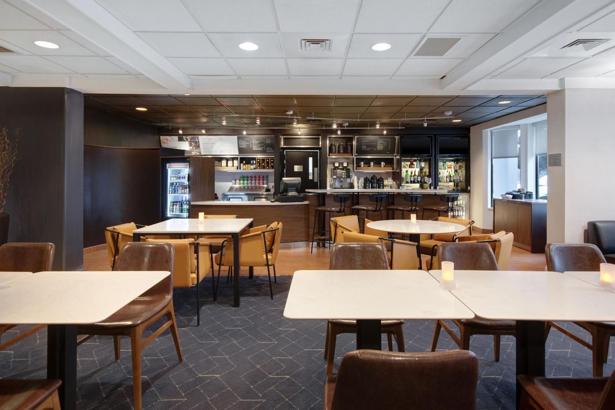 Courtyard By Marriott State College