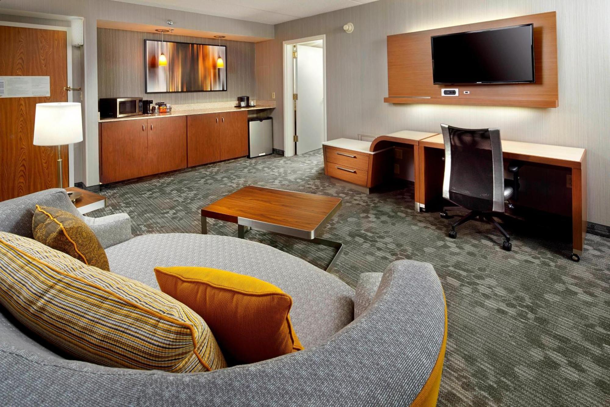 Courtyard By Marriott 3* State College