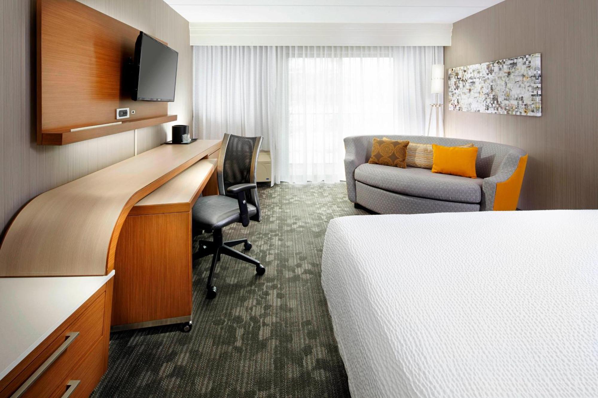 Courtyard By Marriott 3* State College
