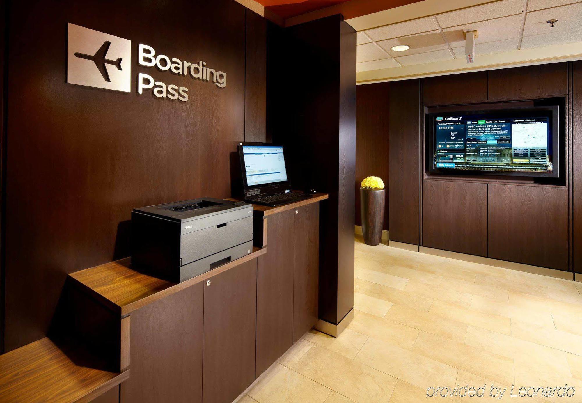 Courtyard By Marriott Hotel 3*