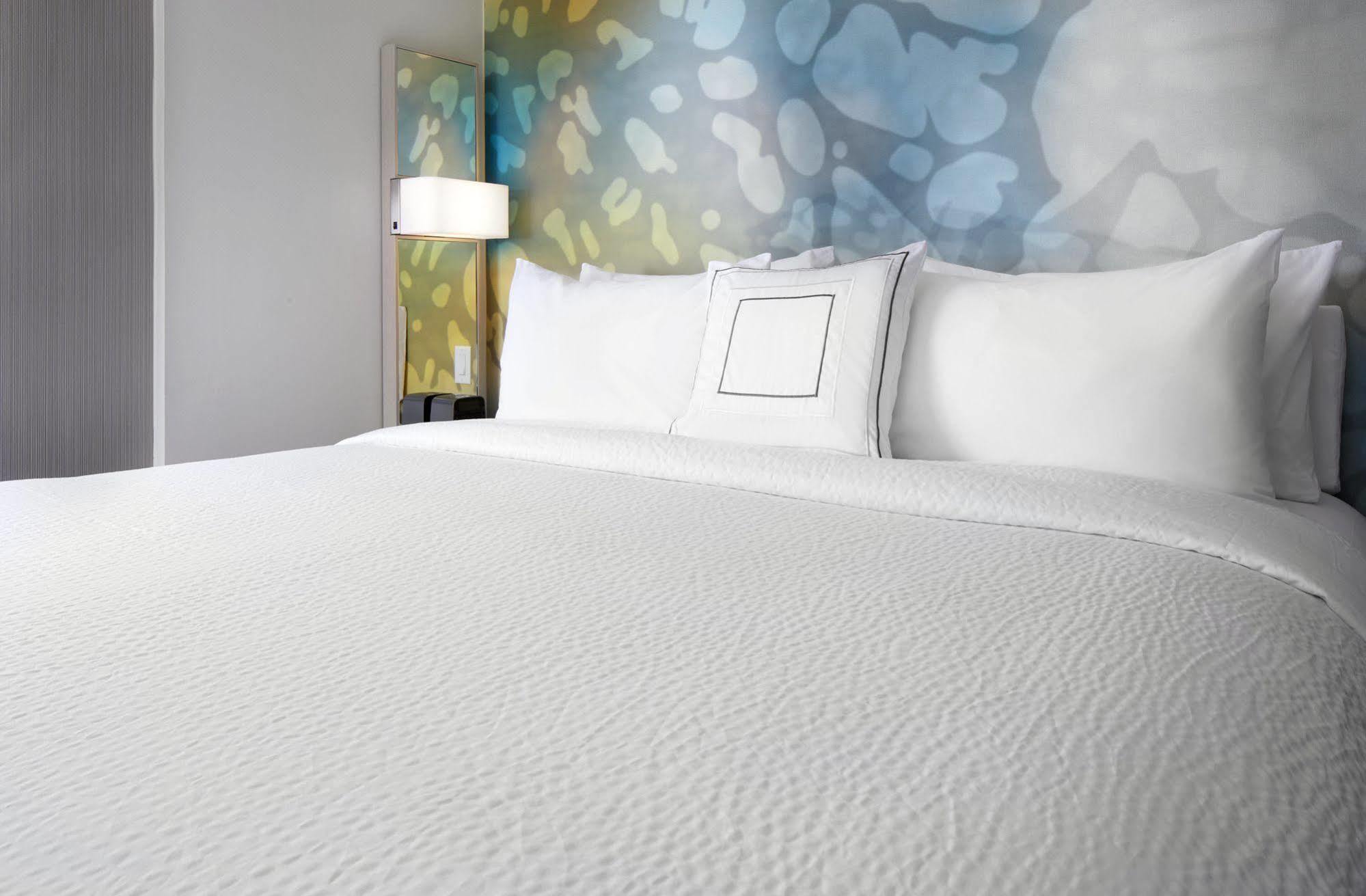 Courtyard By Marriott 3*