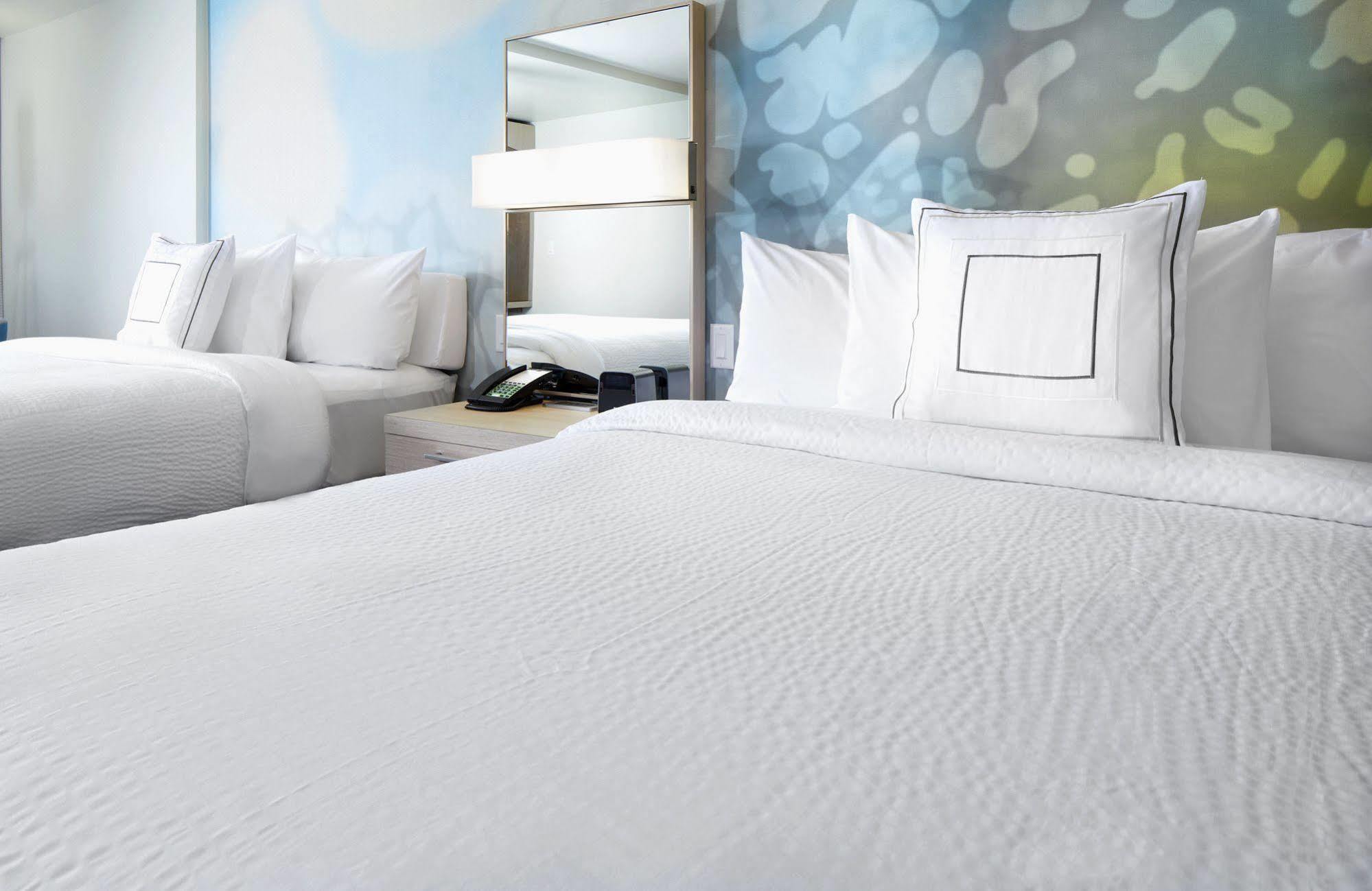 Hotel Courtyard By Marriott