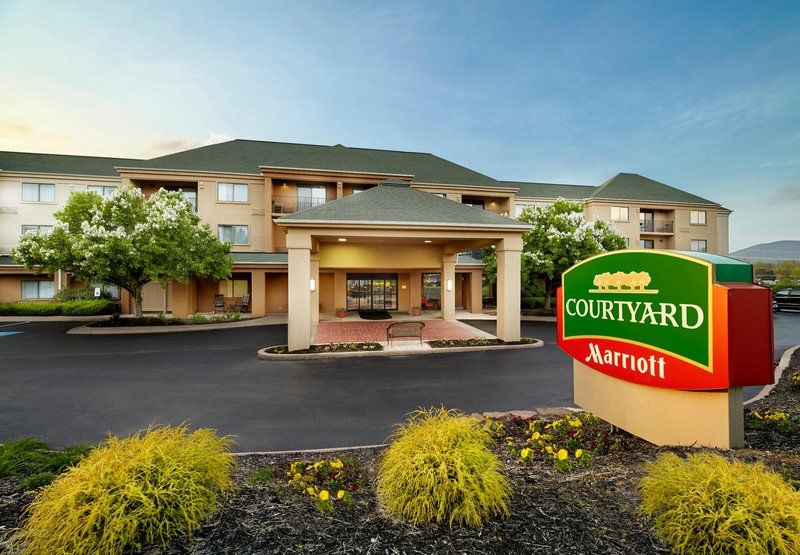 Courtyard By Marriott Hotel 3*